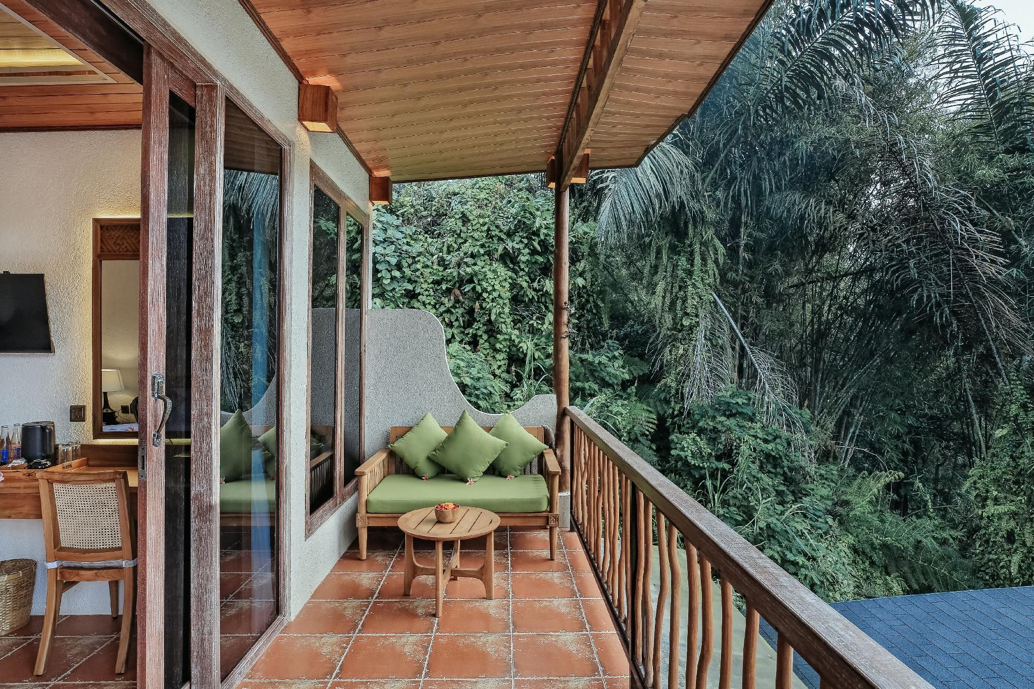 Deluxe Room Jungle View