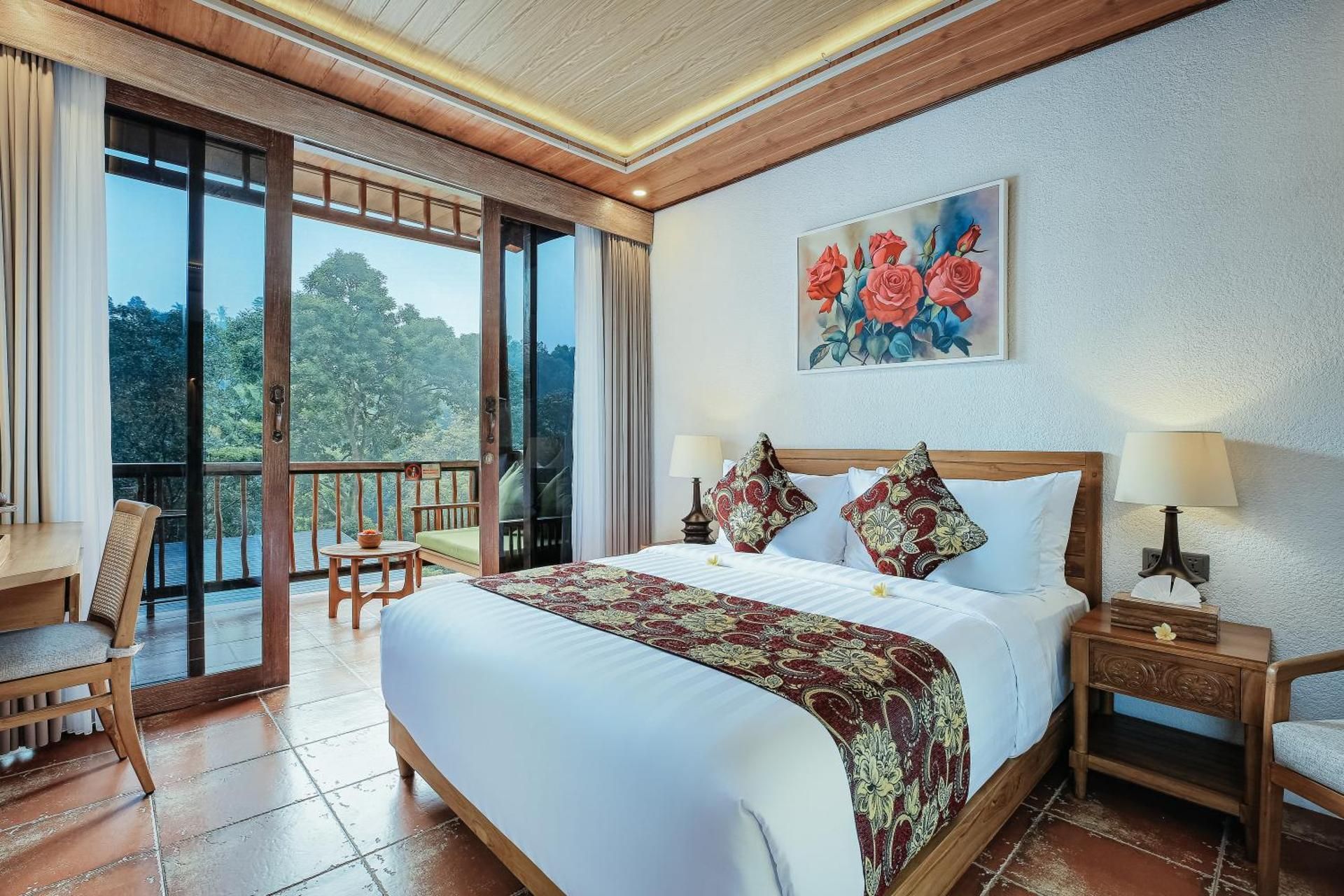  Deluxe Room with Jungle View 