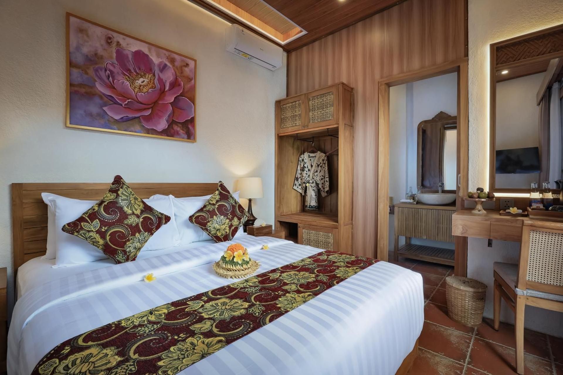 Superior Room With Bathtub