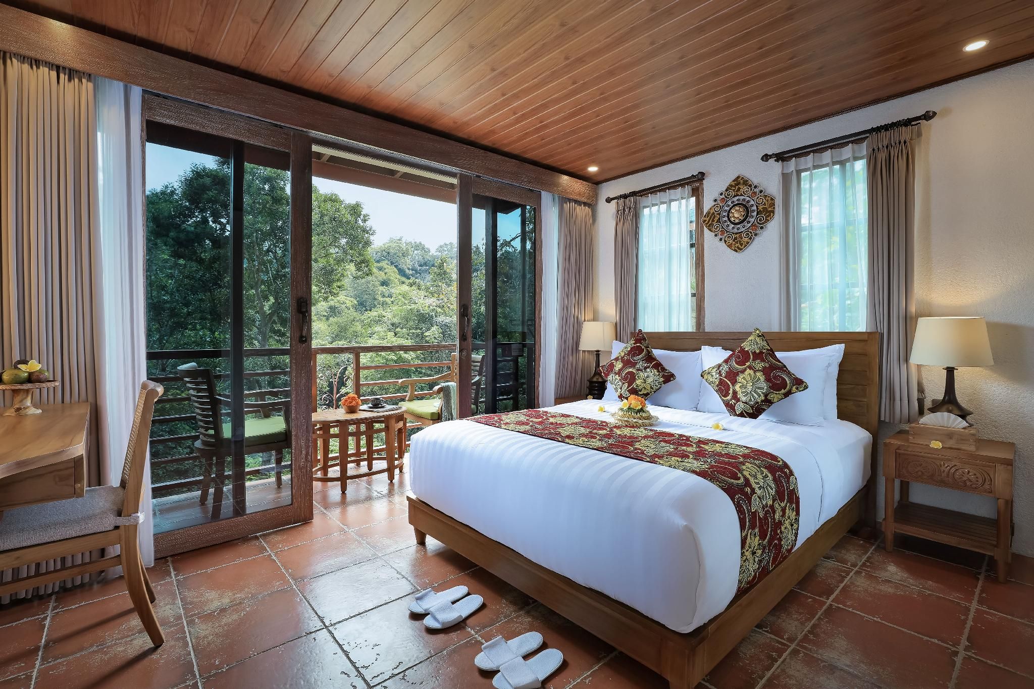 Deluxe Room with Valley View