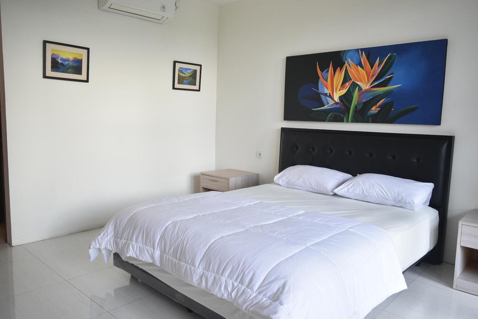 Double Room with Pool View