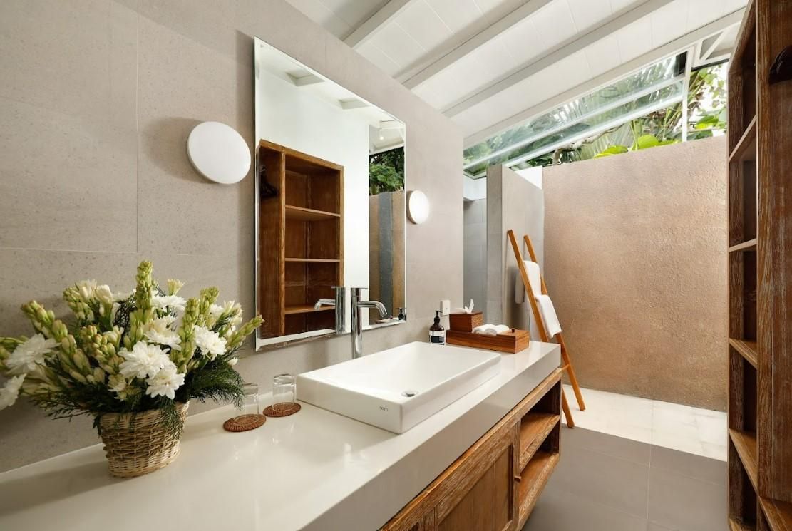 5 Bedrooms Pool Villa