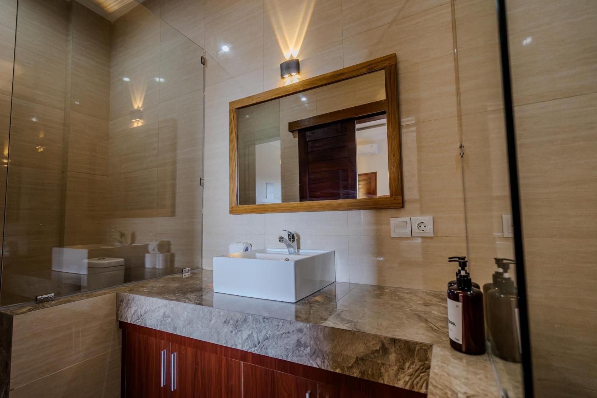 Double Room with Private Bathroom