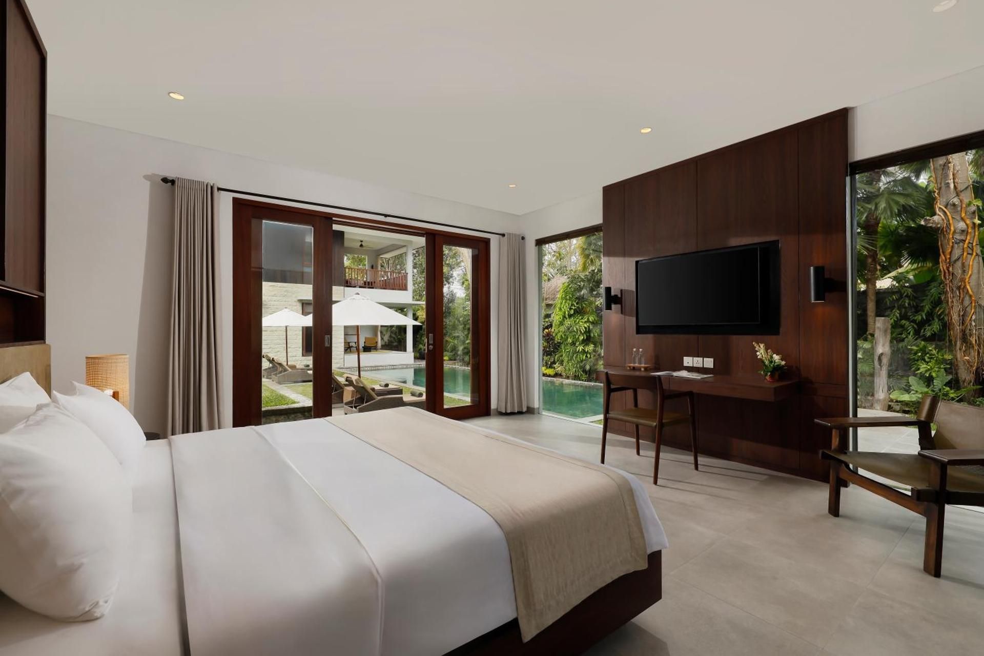 Four-Bedroom With Private Pool