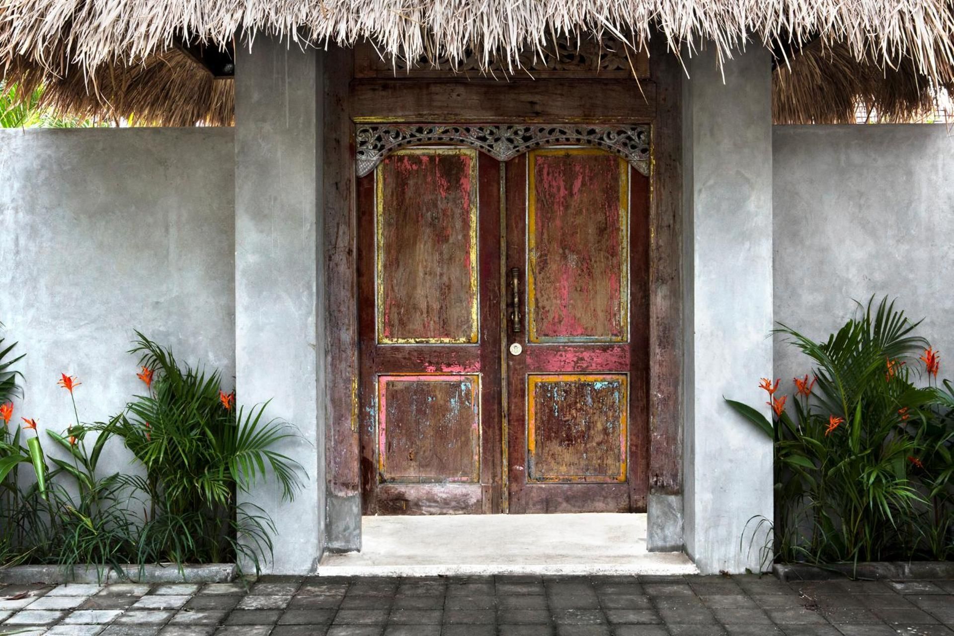 Surflodge Limasan Bali