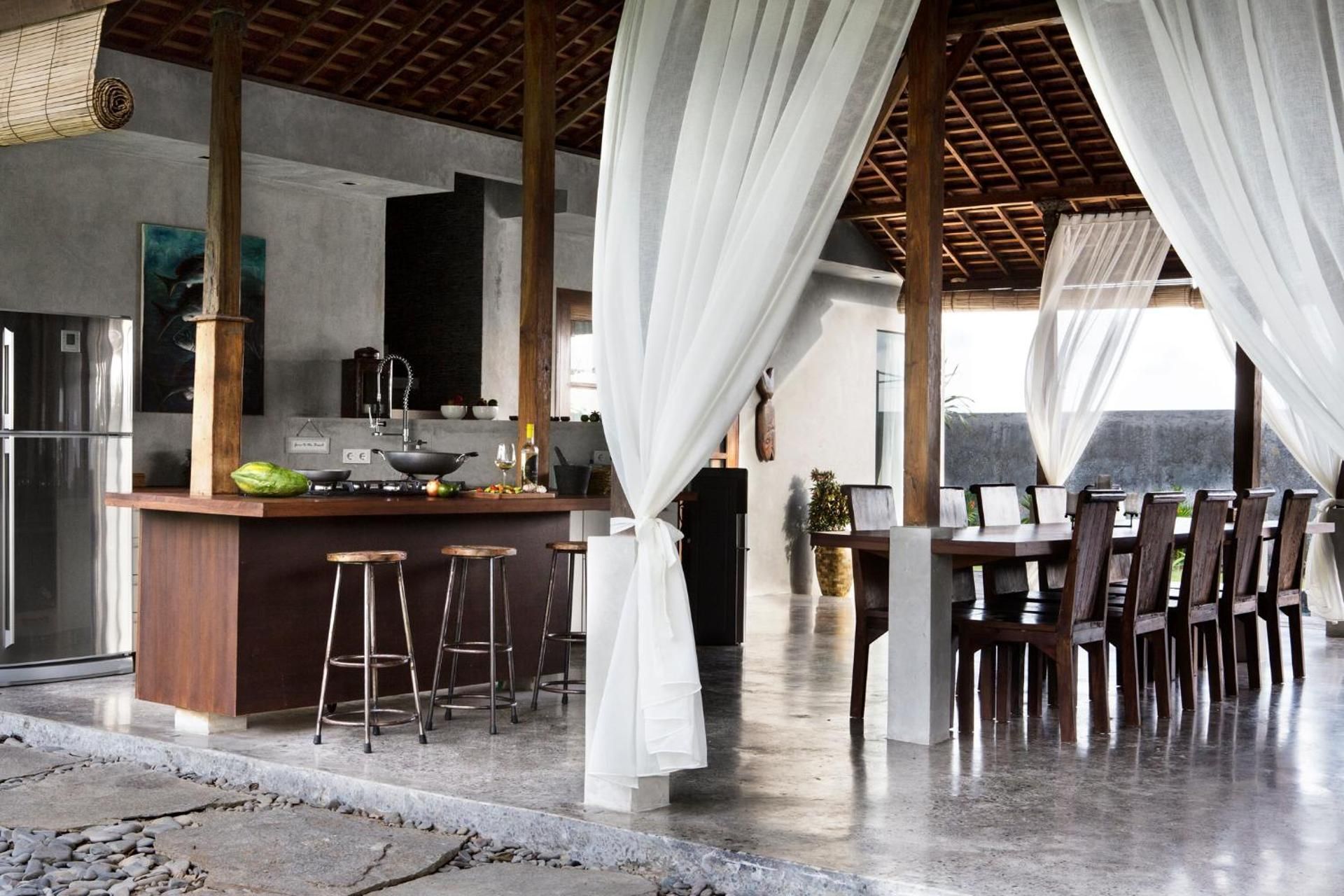 Surflodge Limasan Bali