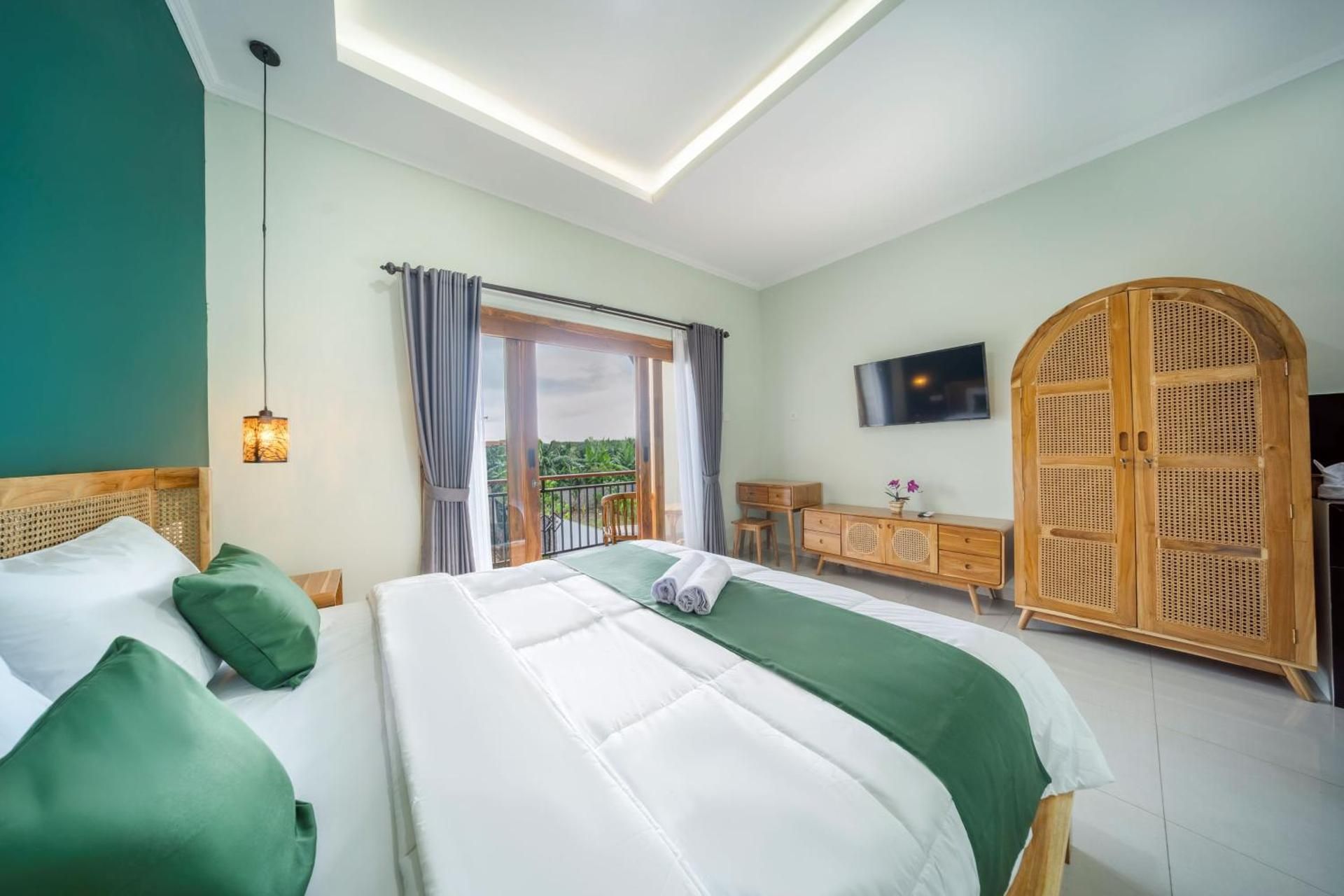 Deluxe Double Room with Balcony