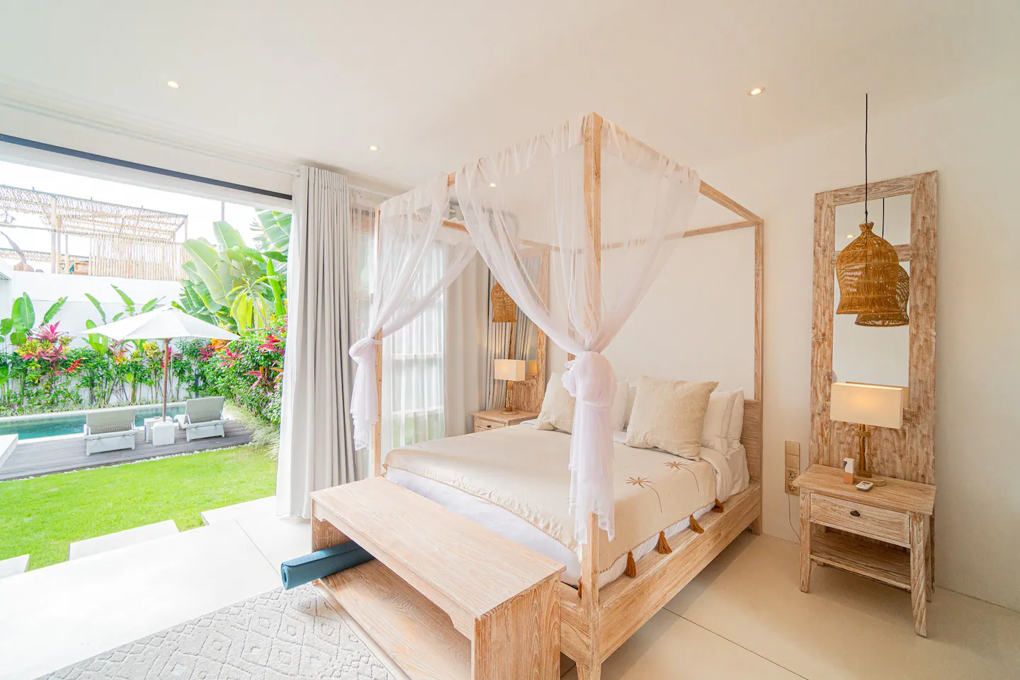 Grand Pool Villa