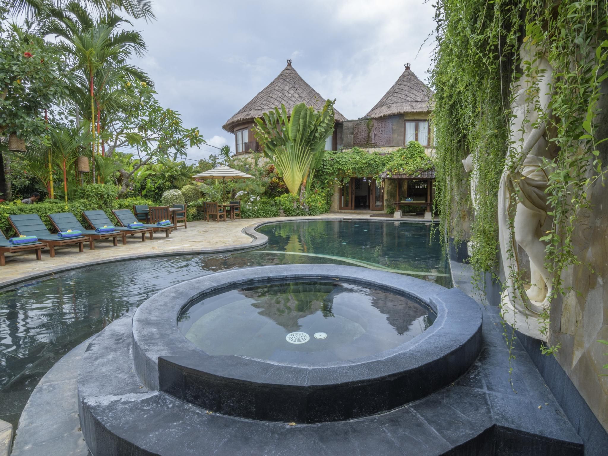 swimming pool [kids]