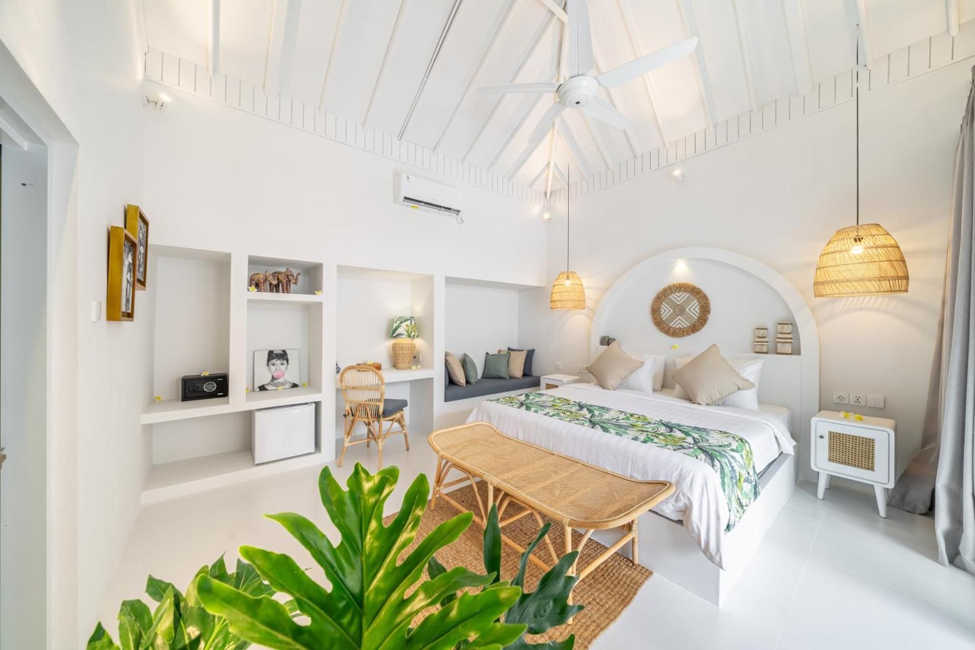 Deluxe King Suite