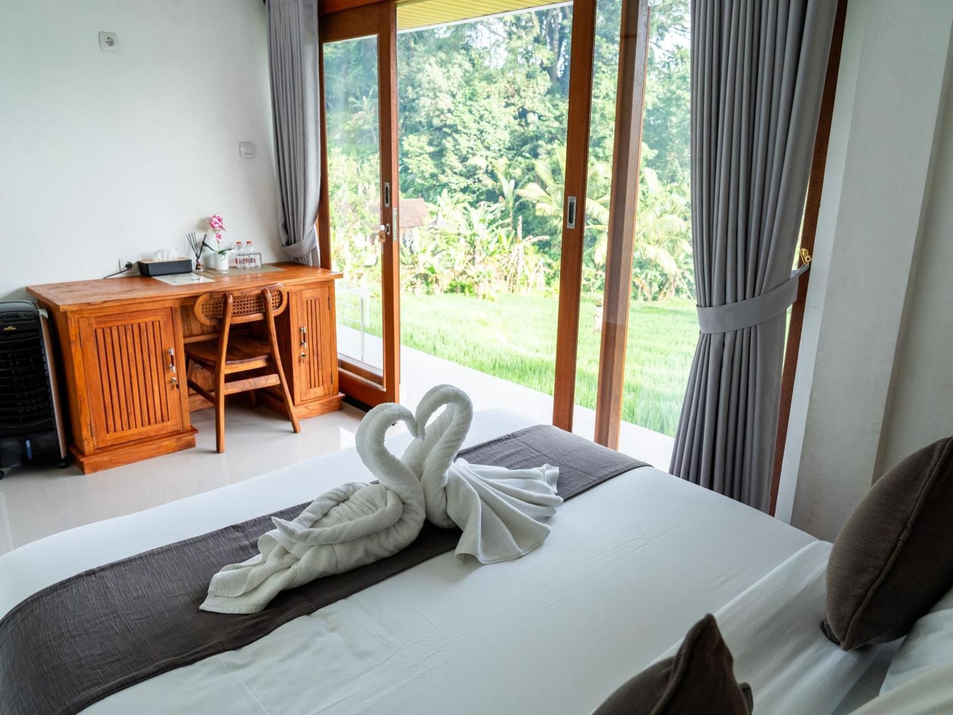 Double Room with Mountain View