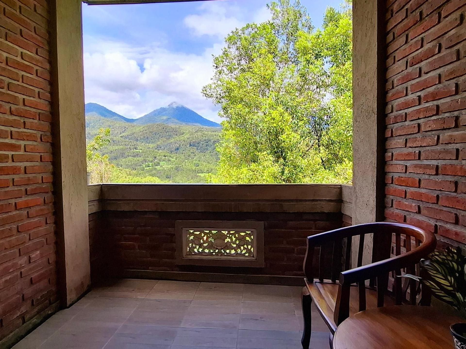 King Room with Mountain View