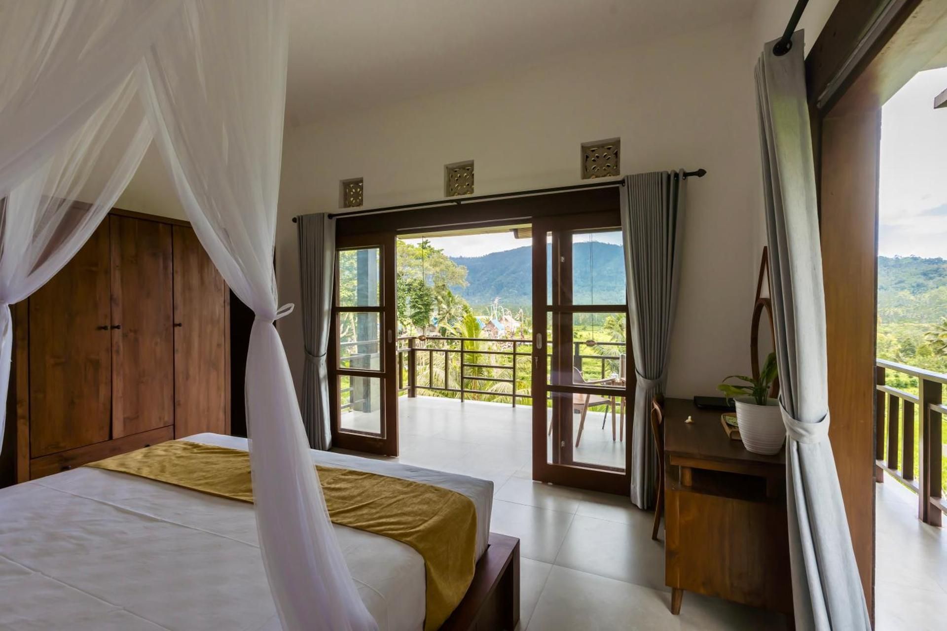 Double Room with Mountain View