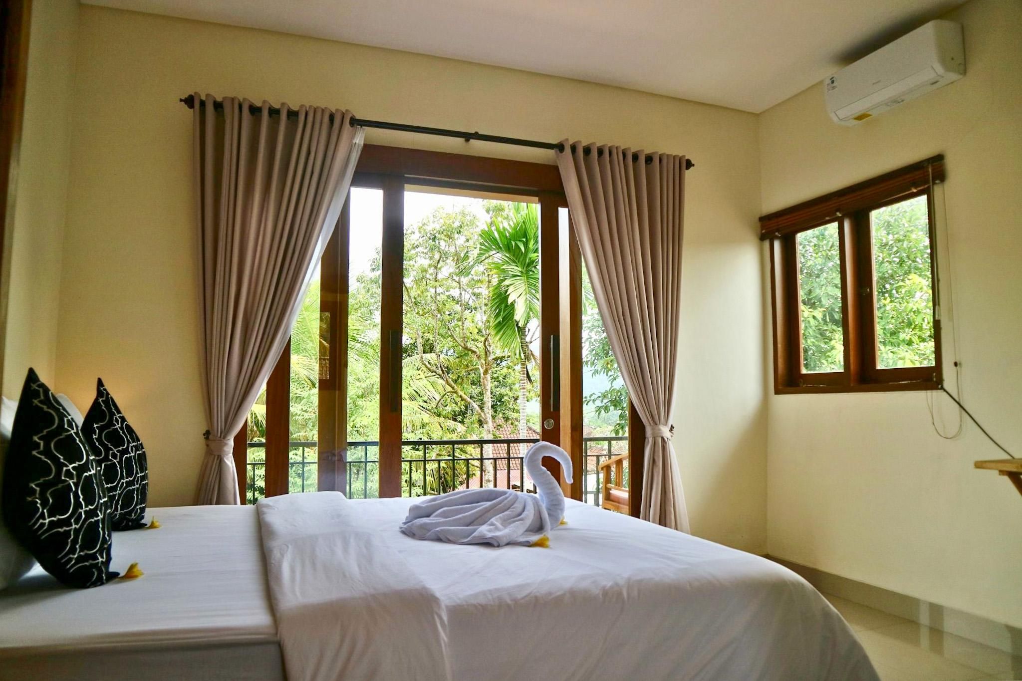 Garden View Room