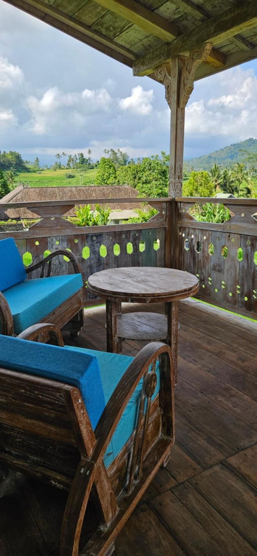 Bungalow with Garden View