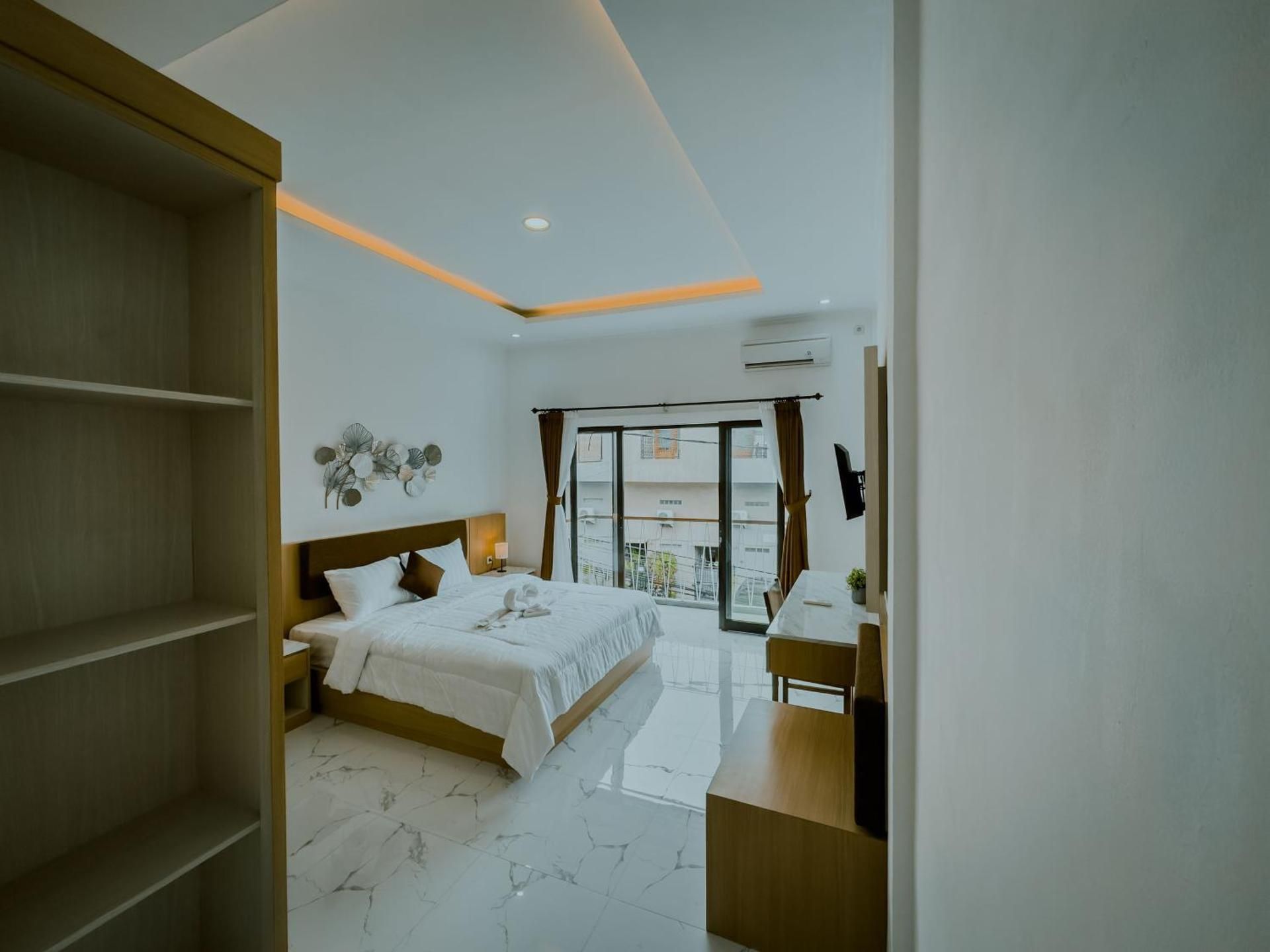 Deluxe Double Room with Balcony