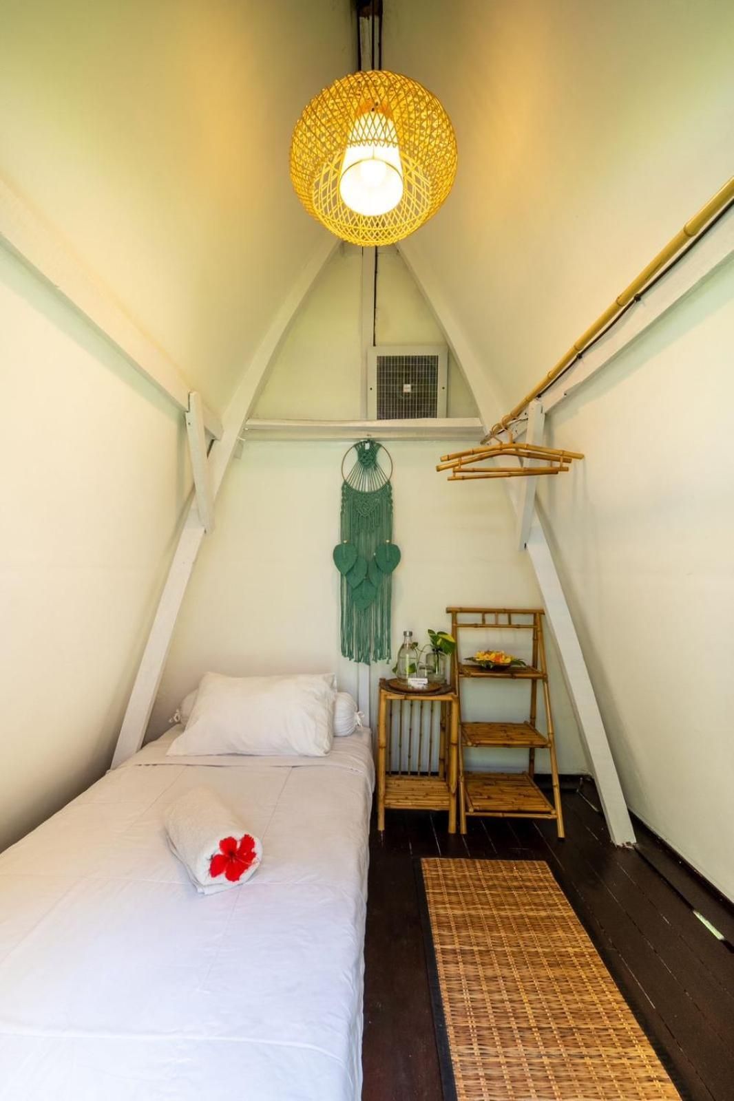 Budget Single Room