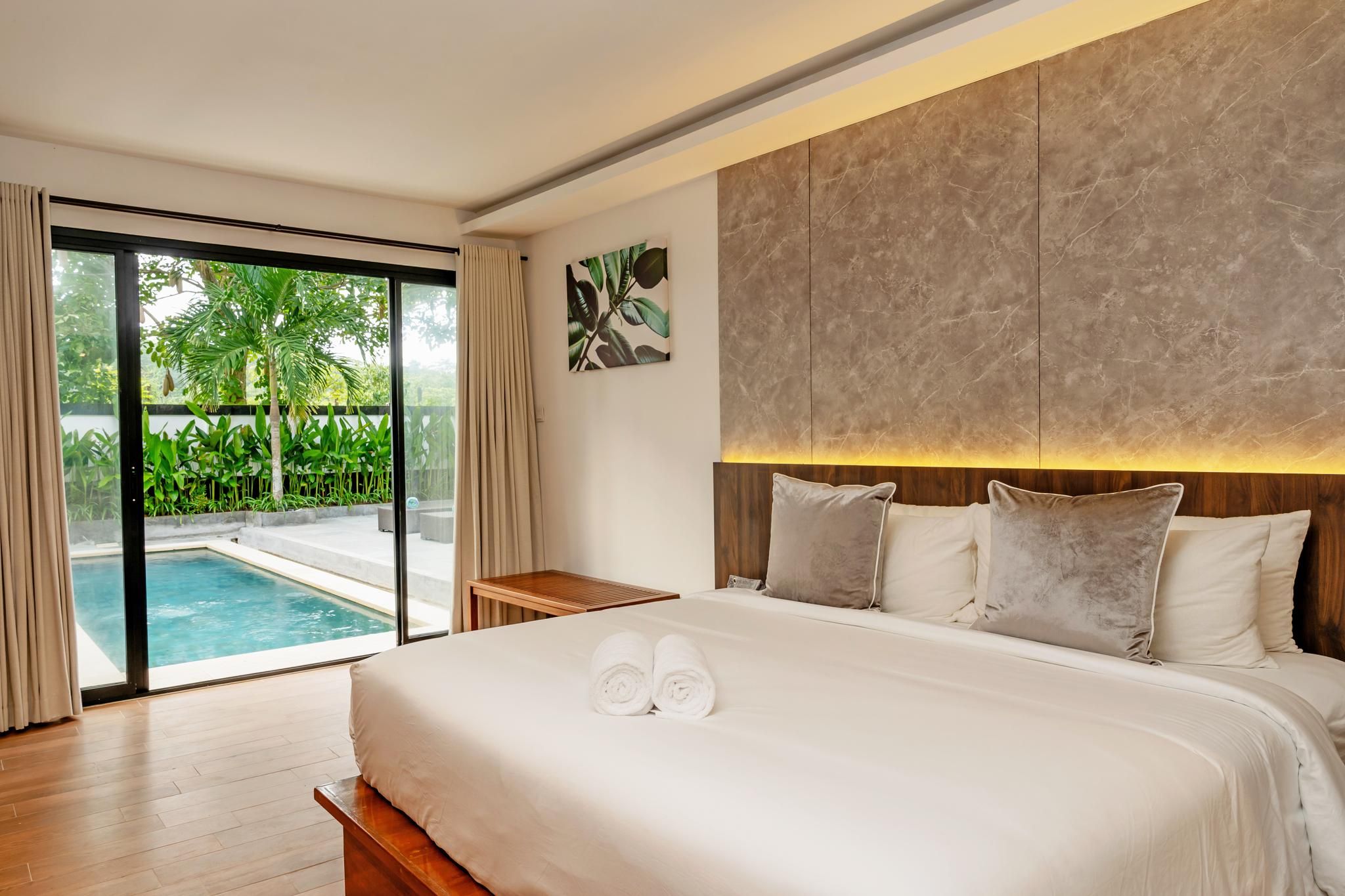 Grand Pool Villa