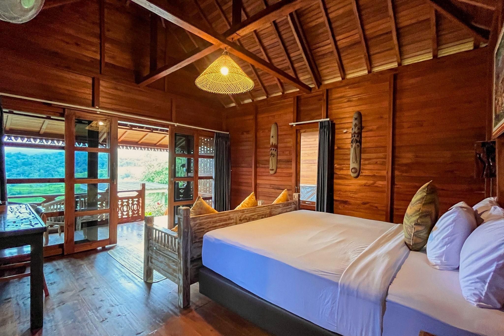 Wooden Villa Deluxe King Room