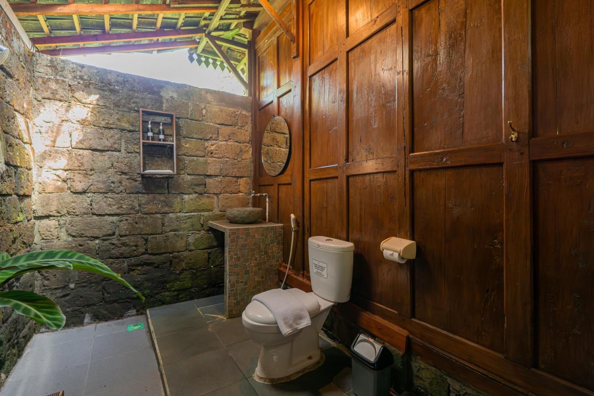 Deluxe Jungle Ecolodge