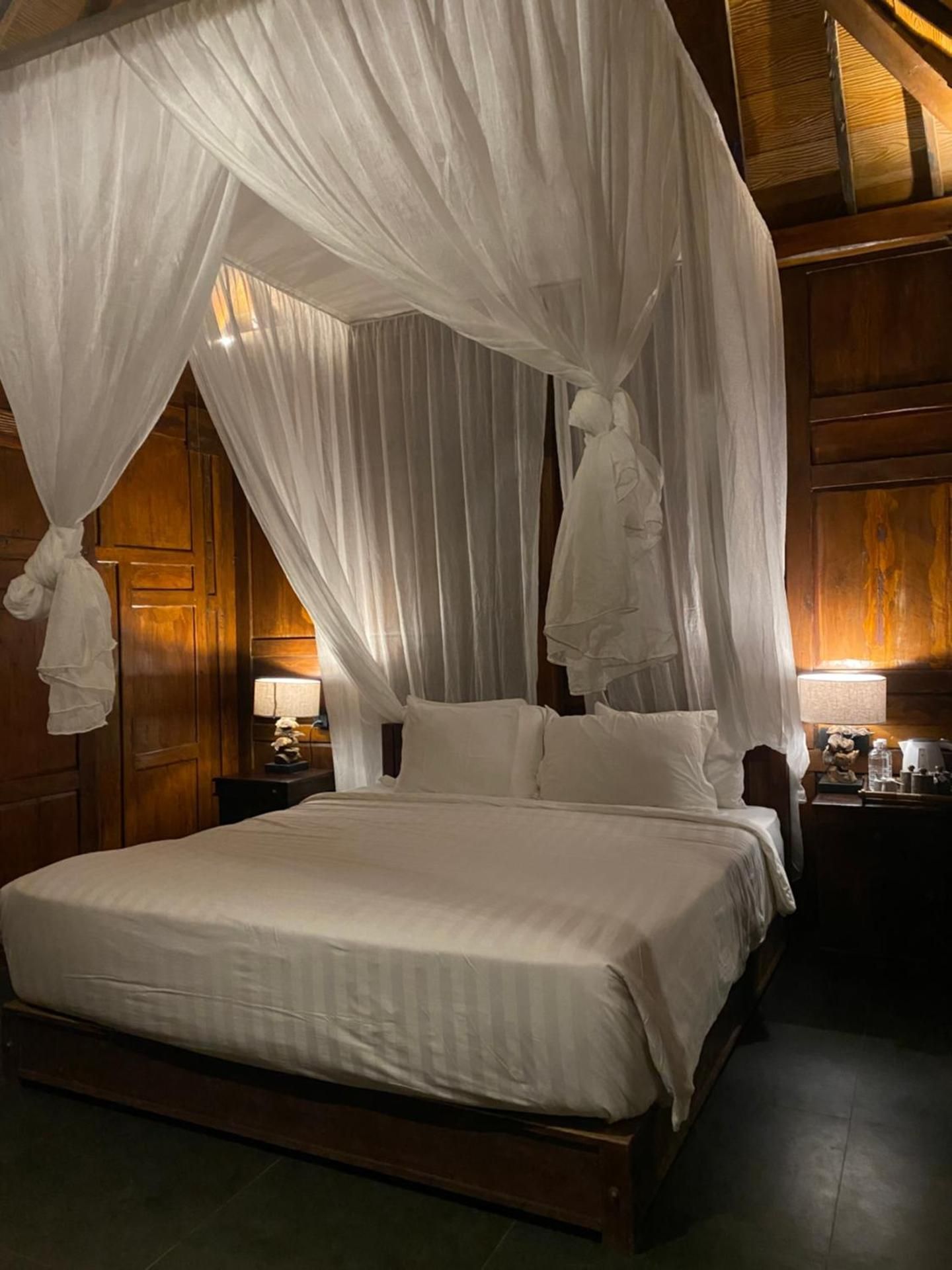 Double Room with Pool View