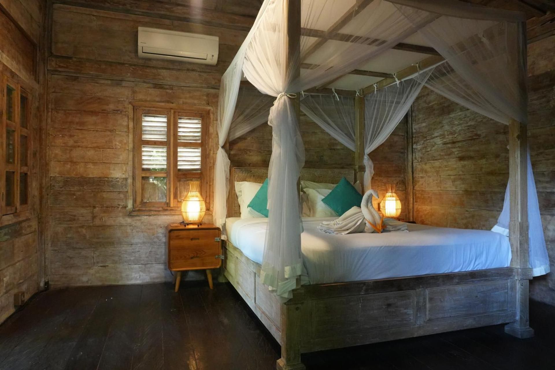 Double Room with Pool View