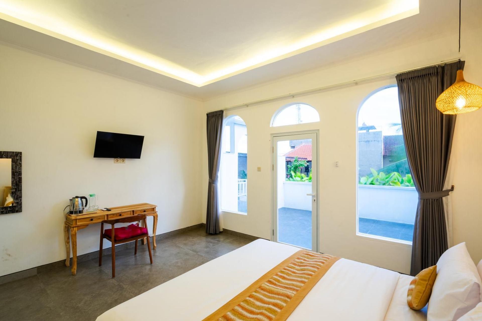 King Room with Balcony