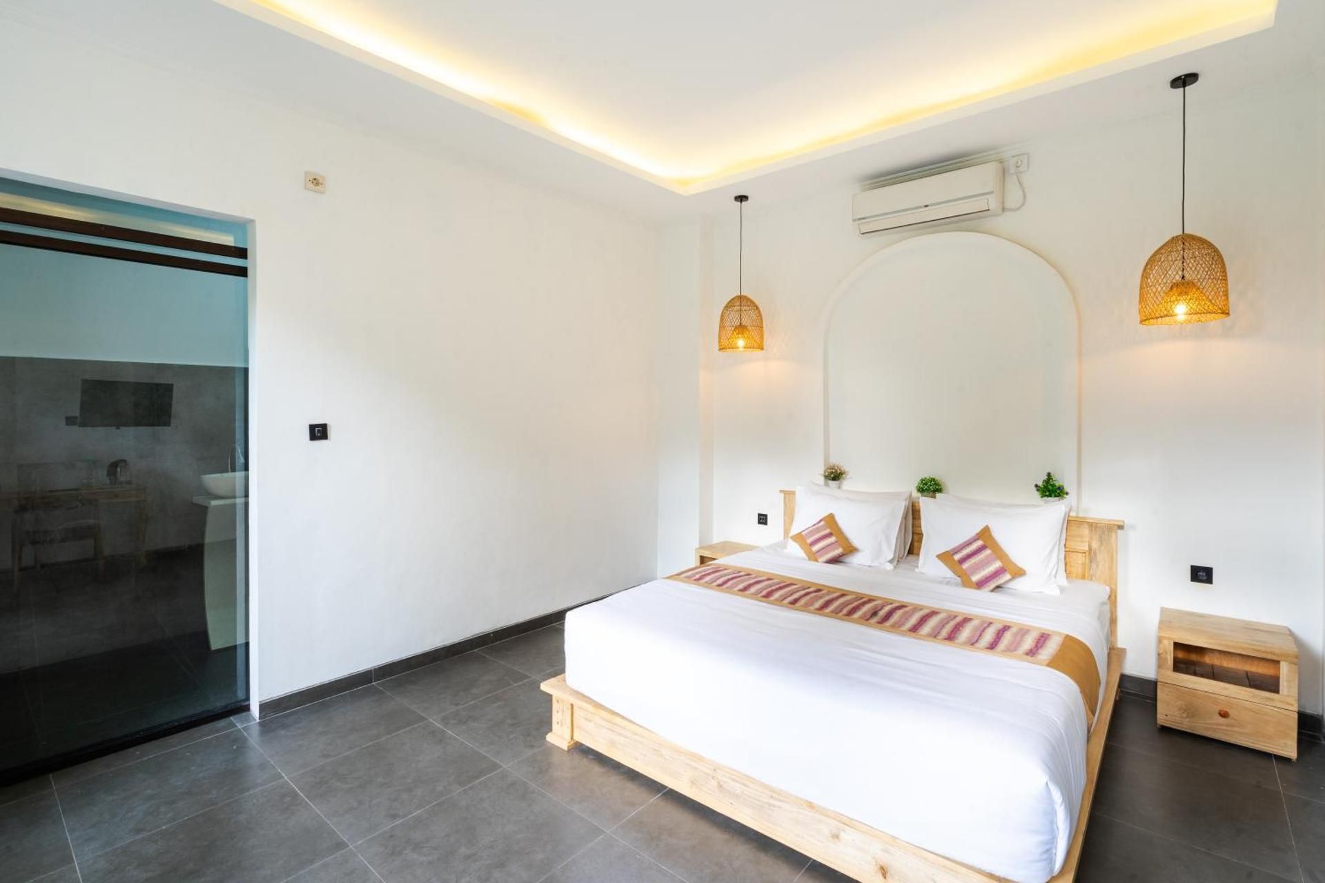 King Room with Pool View
