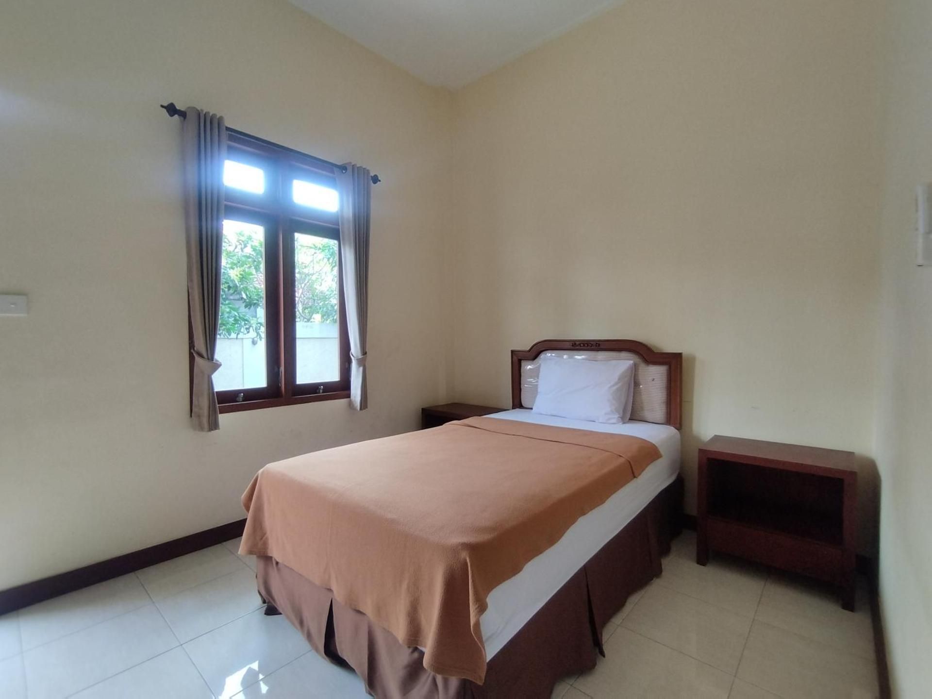 Economy Single Room