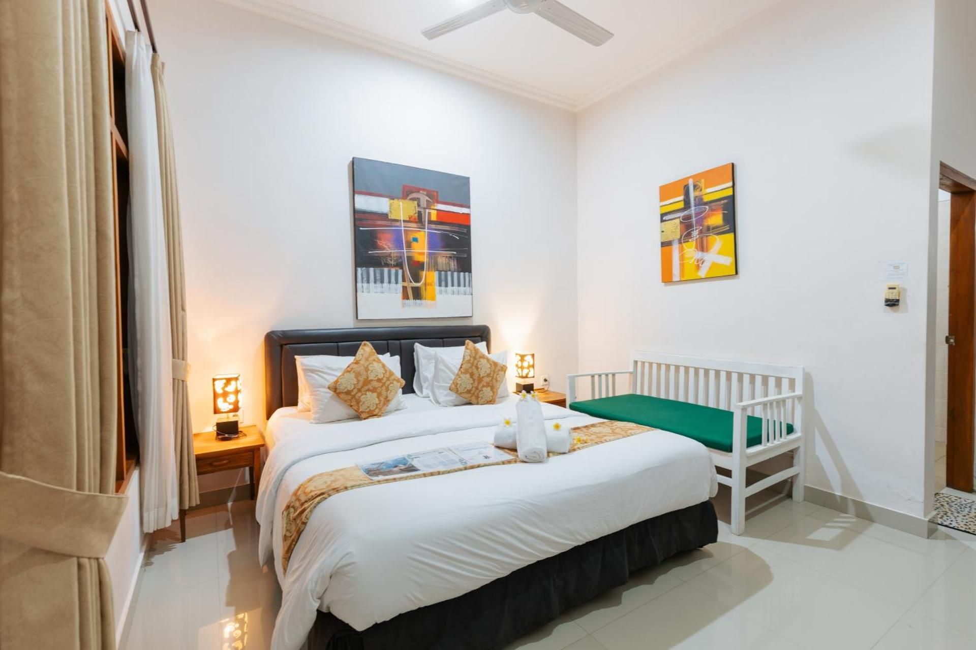 Deluxe Double Room with Balcony and Garden View