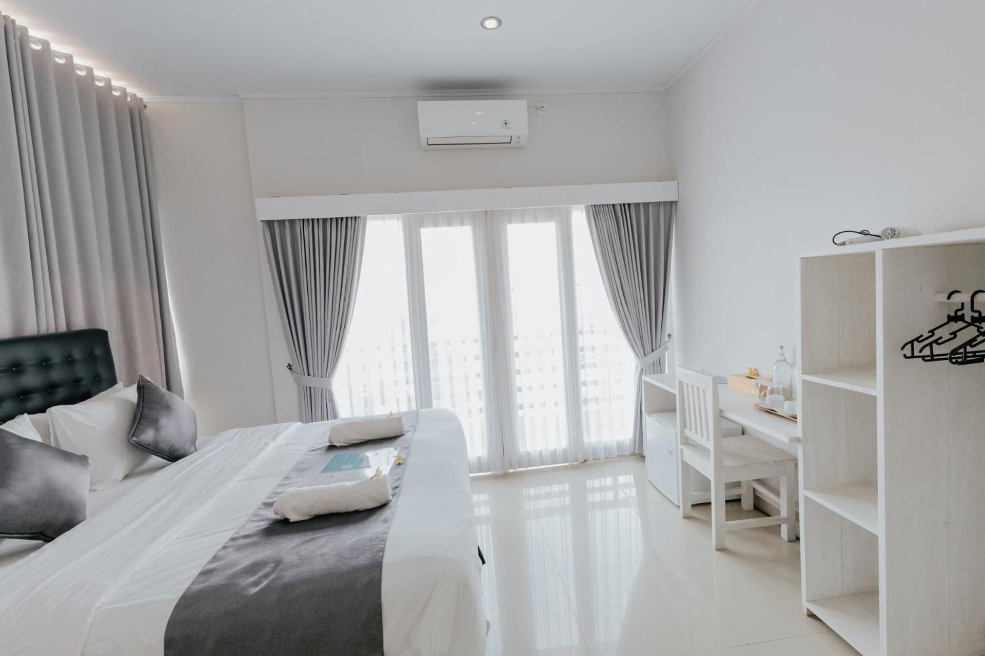 Deluxe Double Room with Balcony