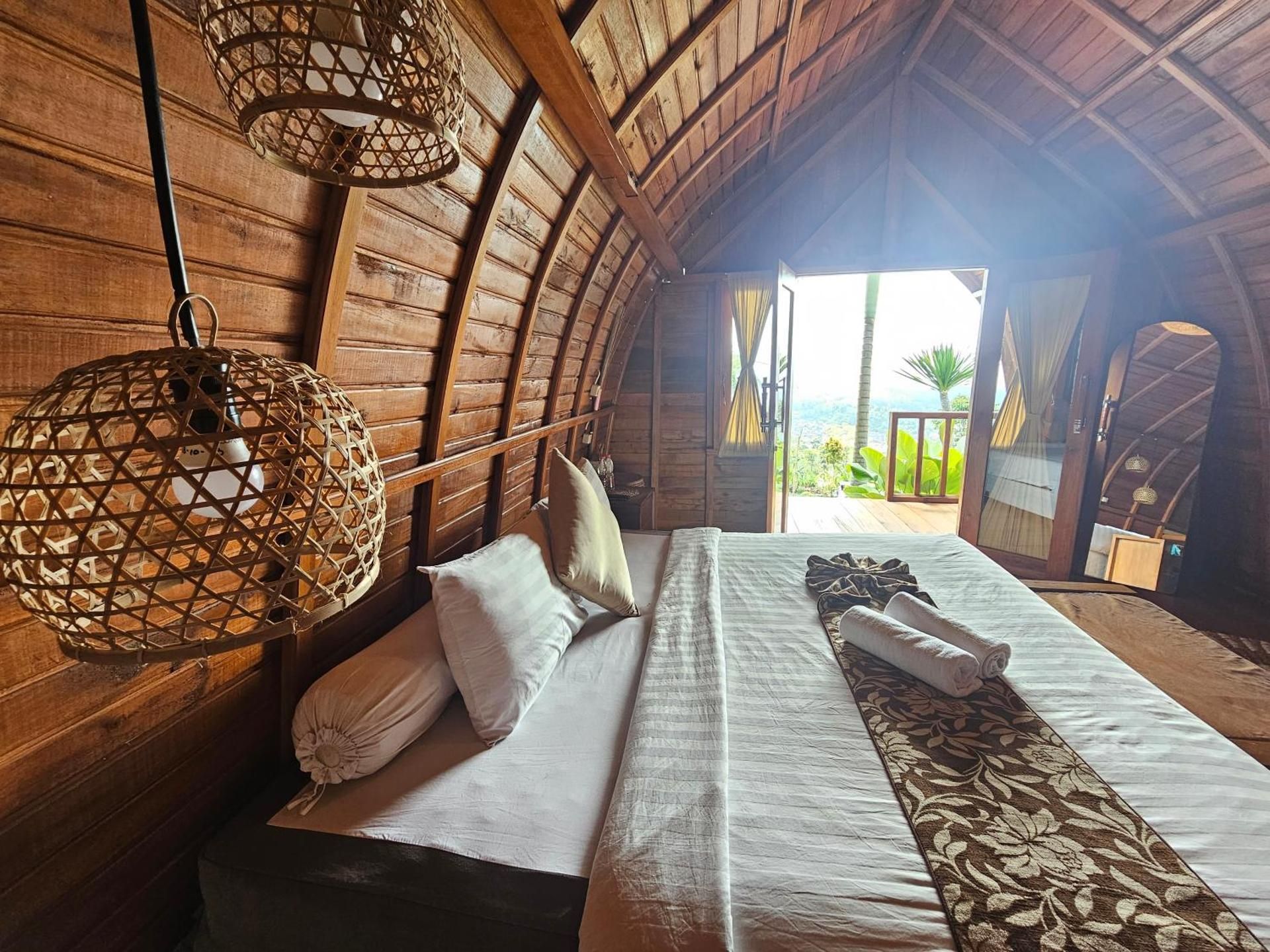 Suite with Garden View