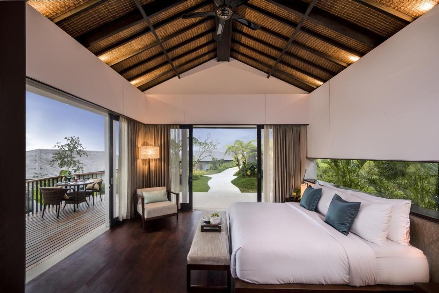 Five-Bedroom Villa