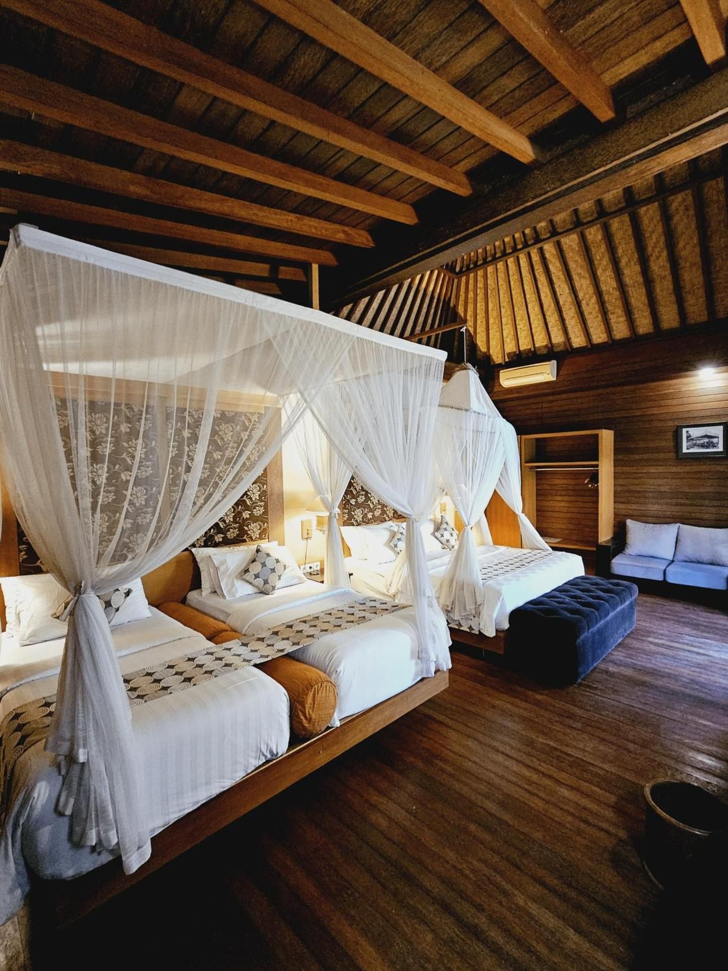 Deluxe Family Room