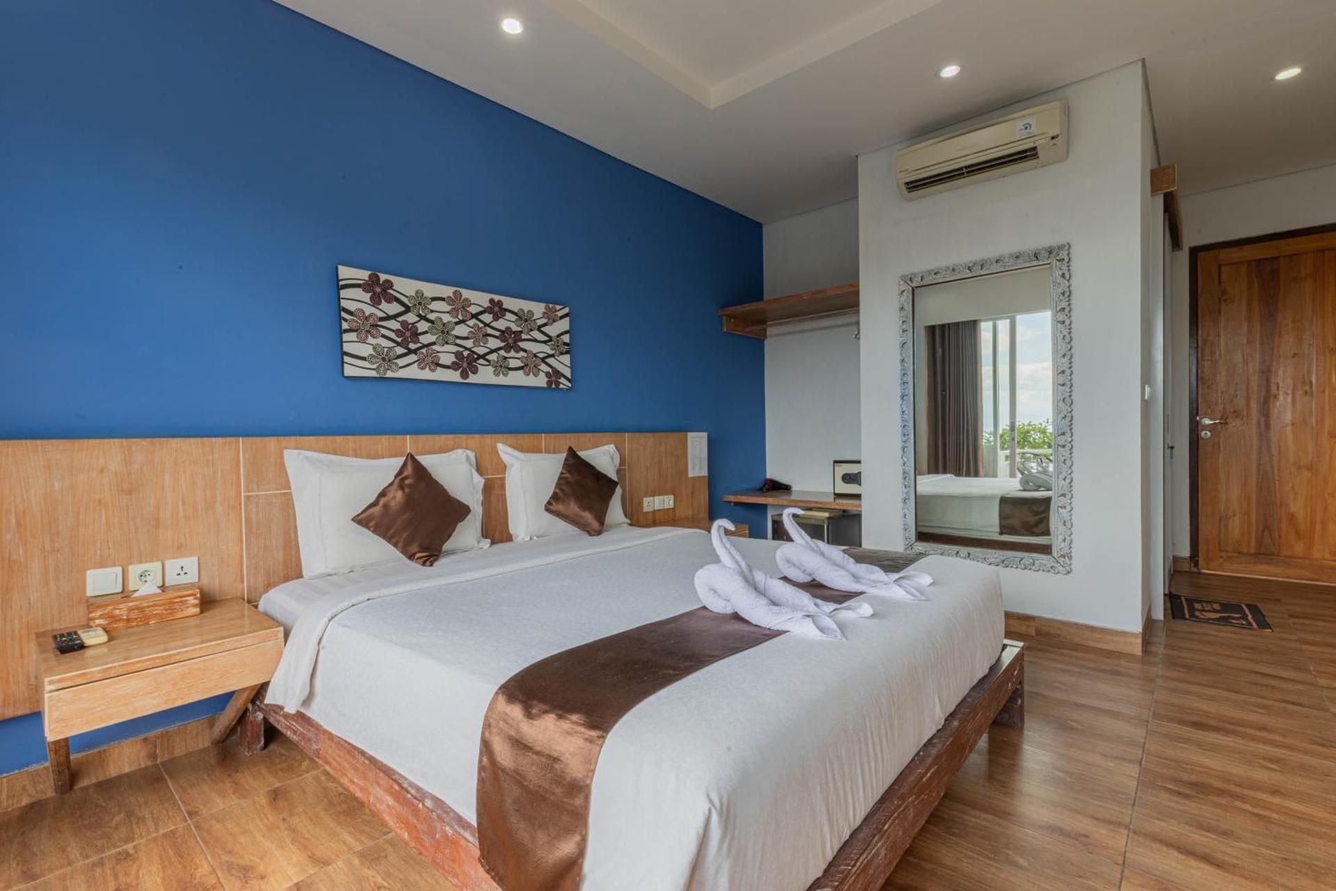 Deluxe Double Room with Balcony