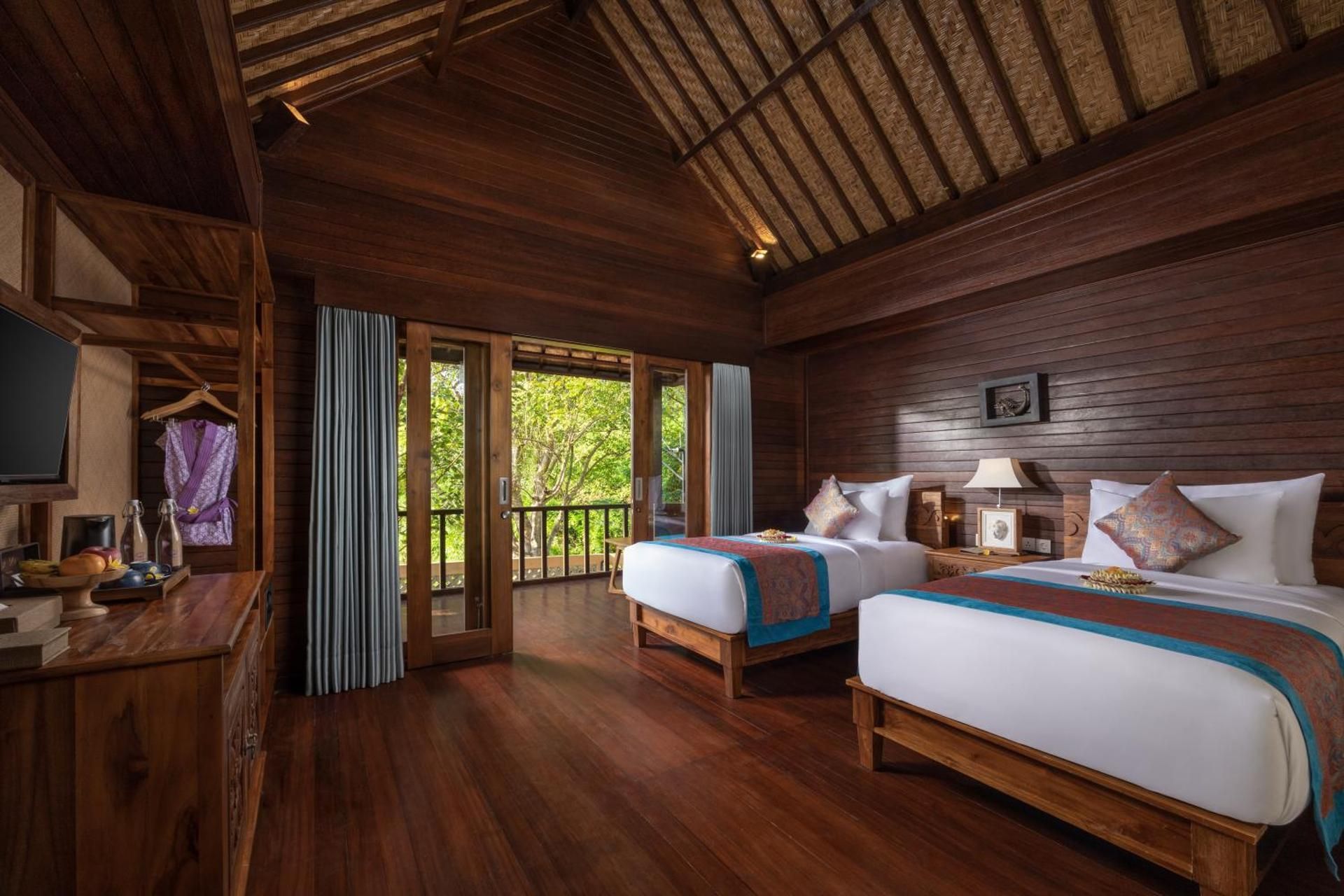 Seaside Wooden Lodge Twin with Daily Afternoon Tea