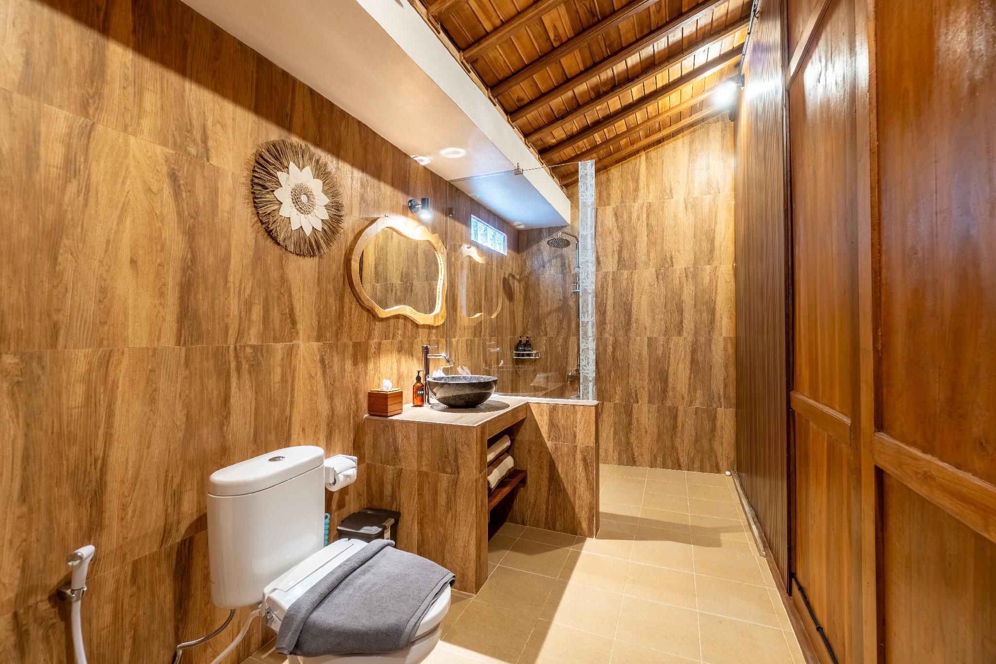 Delux Double Room with Balcony and Ocean View
