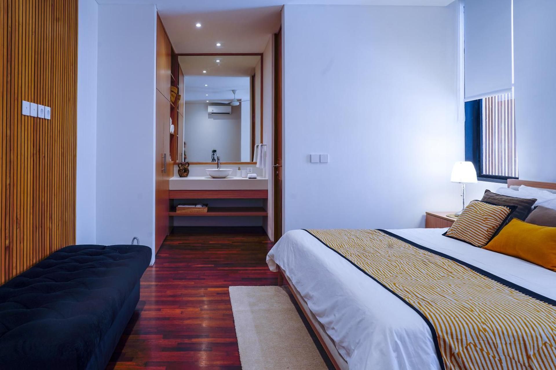 Deluxe Queen Suite