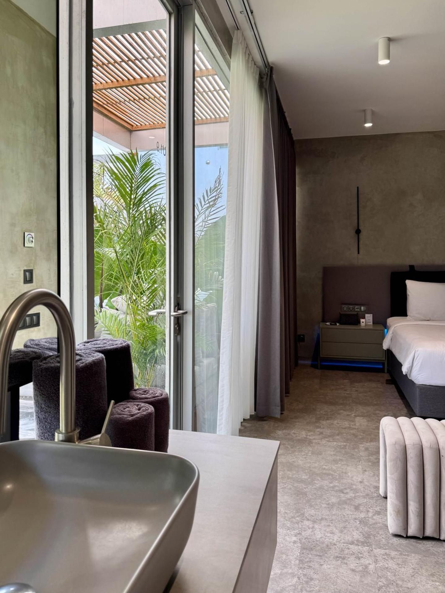 Two Beds Studio Apartment