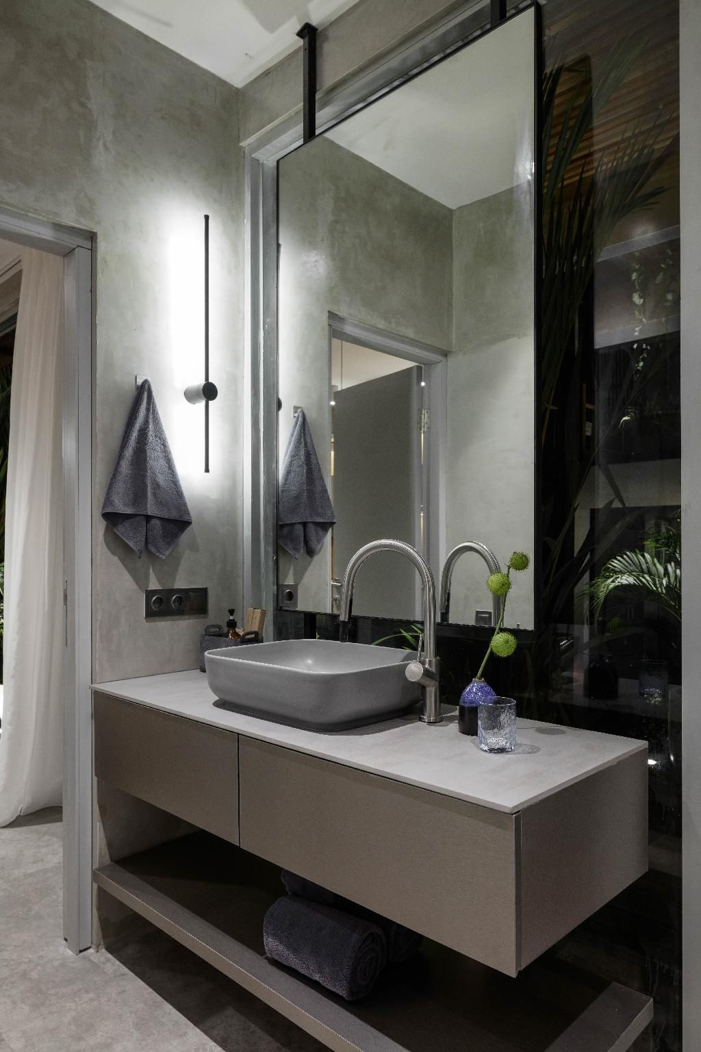 Two Beds Studio Apartment