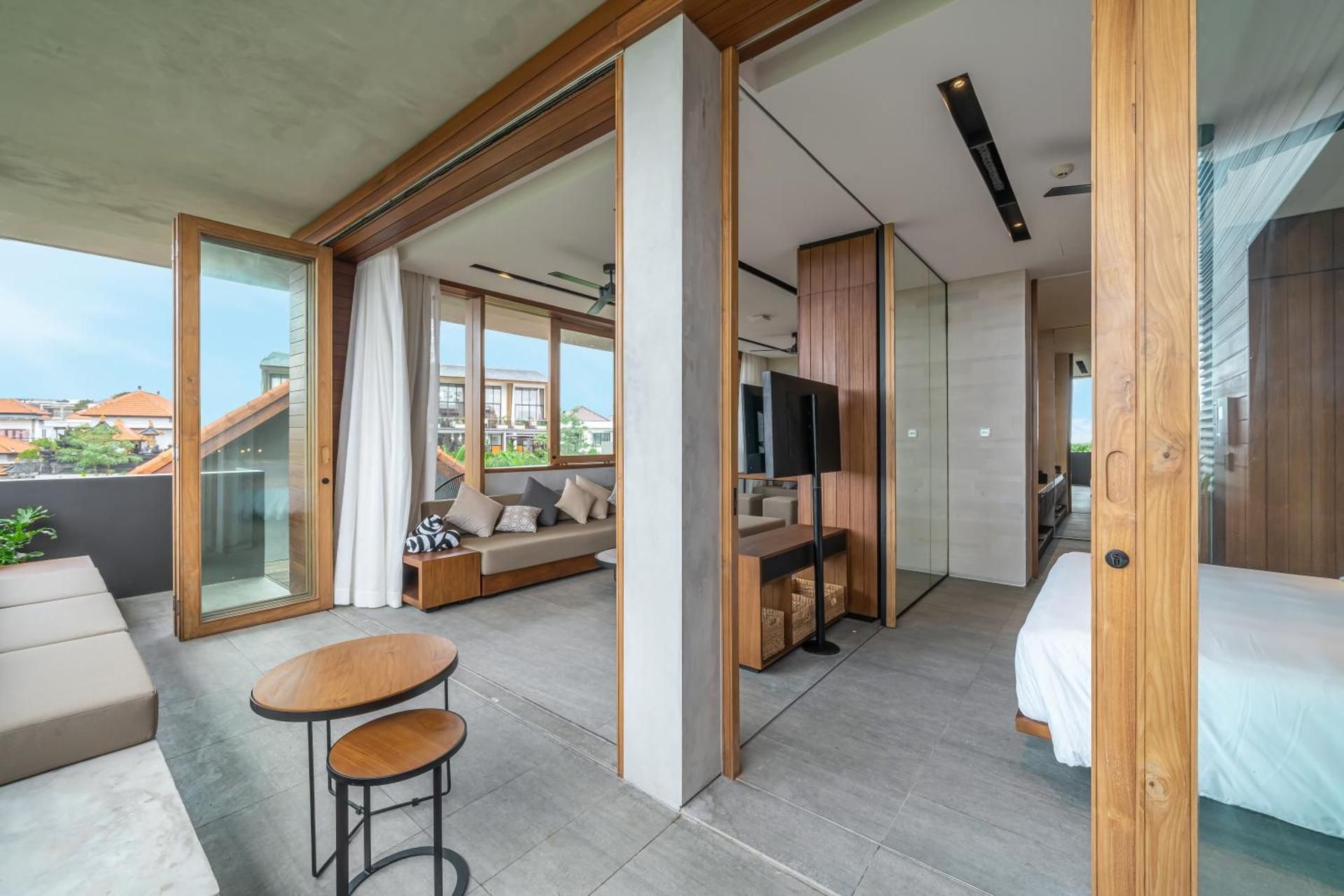 One Bedroom Apartment - Corner Terrace with Sauna and Ice Bath