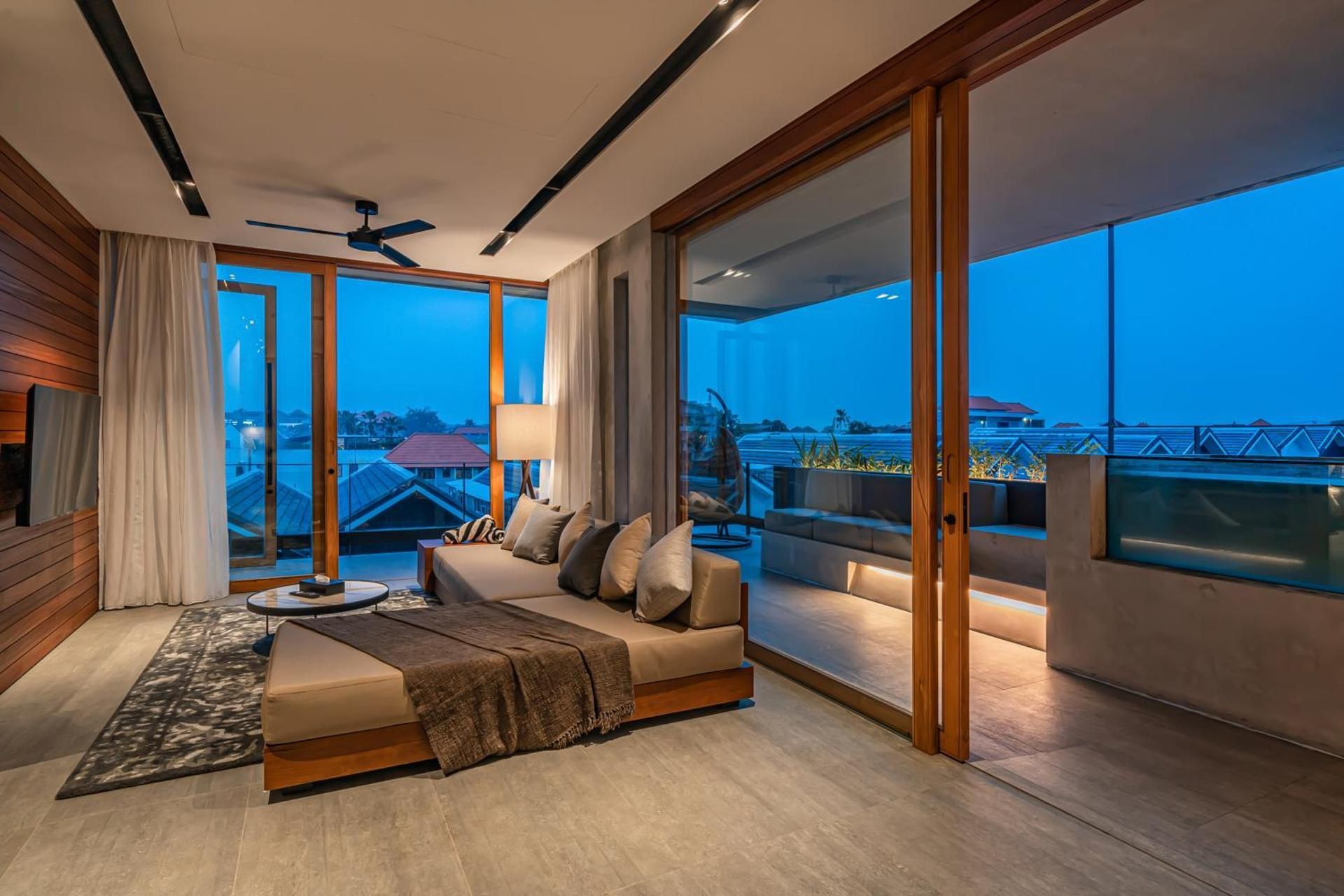 One-Bedroom Penthouse