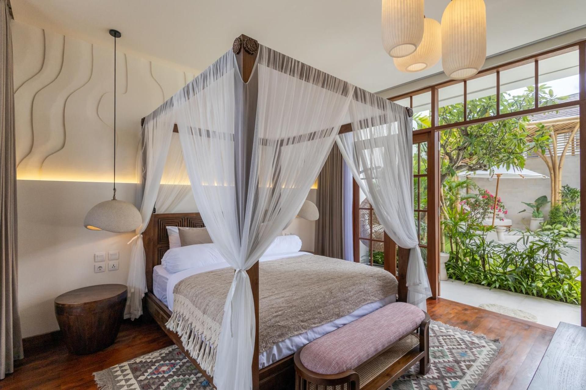 Suite with Private Pool