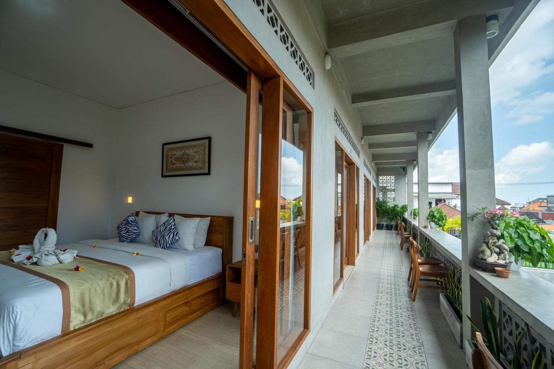 Double Room with Pool View