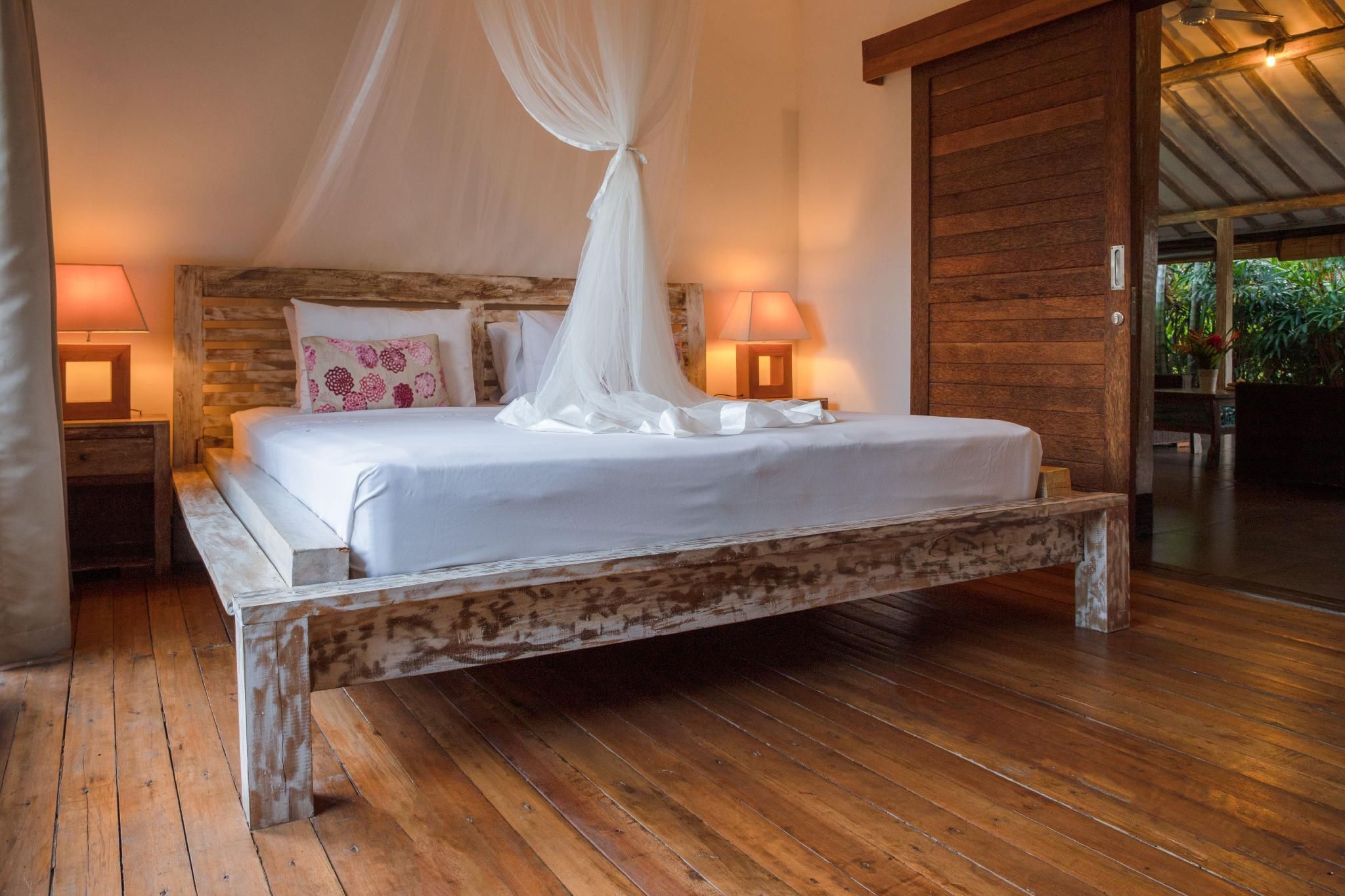 2 Bedrooms Villa