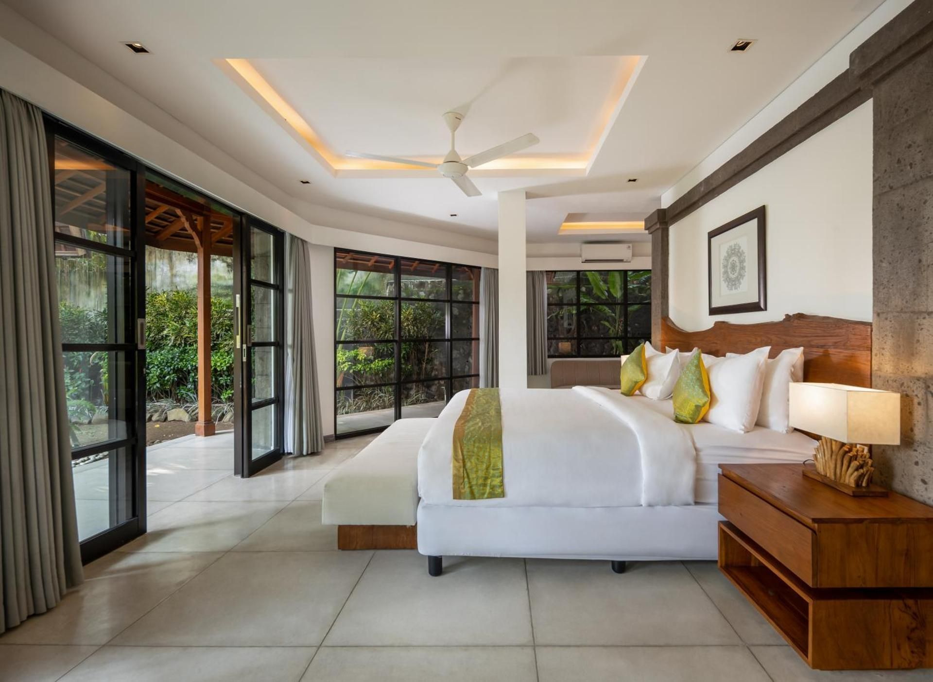 One-Bedroom Garden View