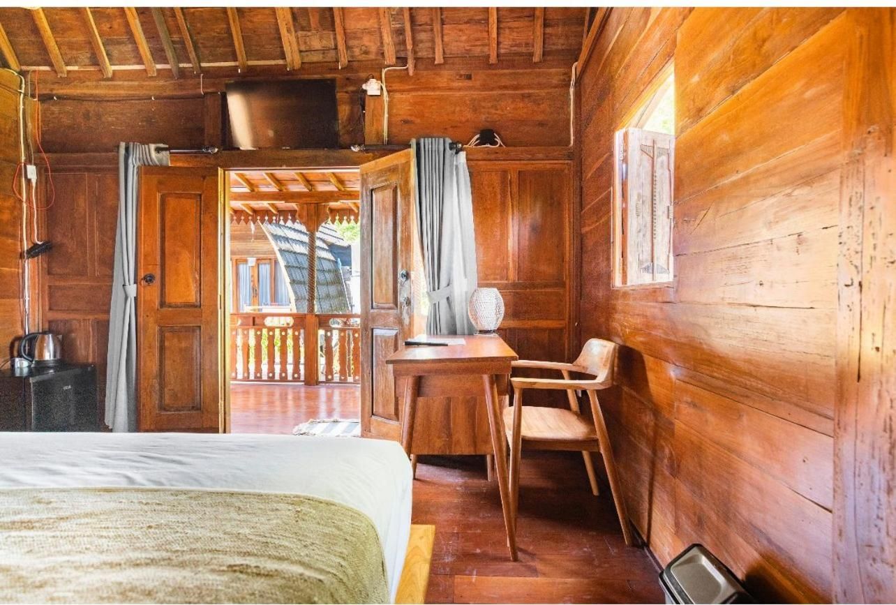 King Room with Pool View