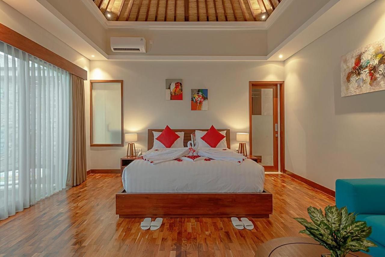Deluxe Double or Twin Room with Pool Access