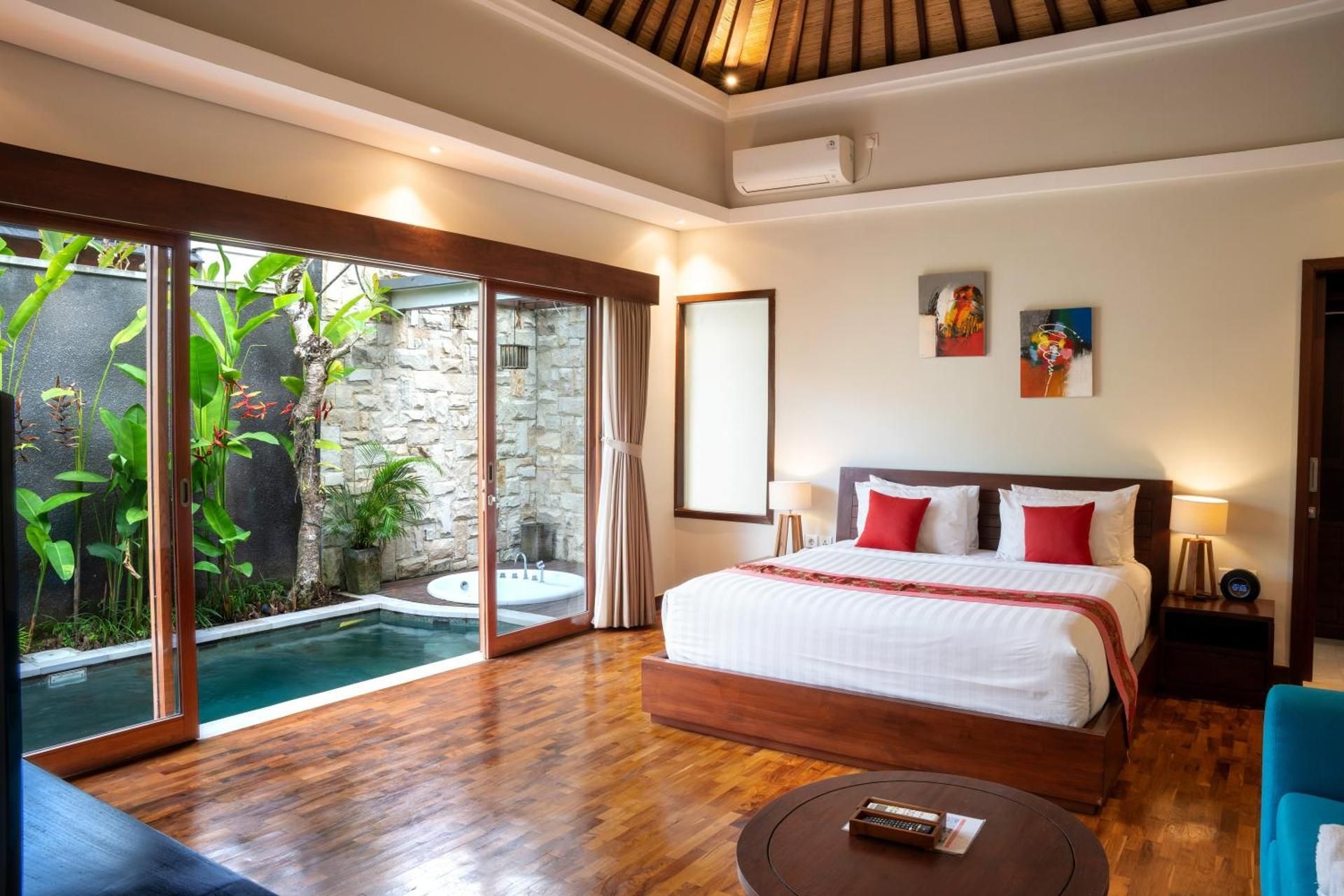 One-Bedroom Villa