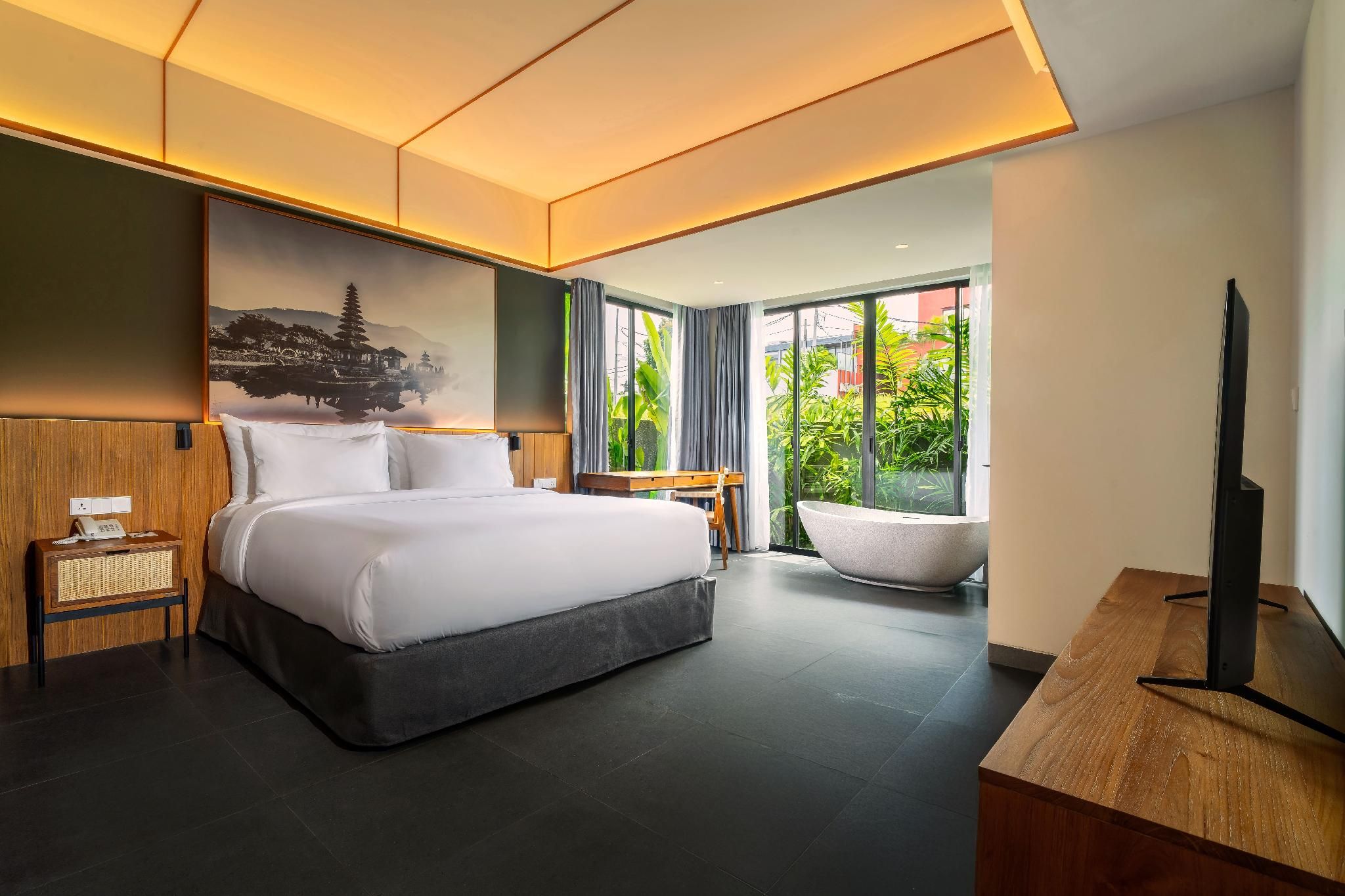 Deluxe Double with Baththub Located Behind Reception